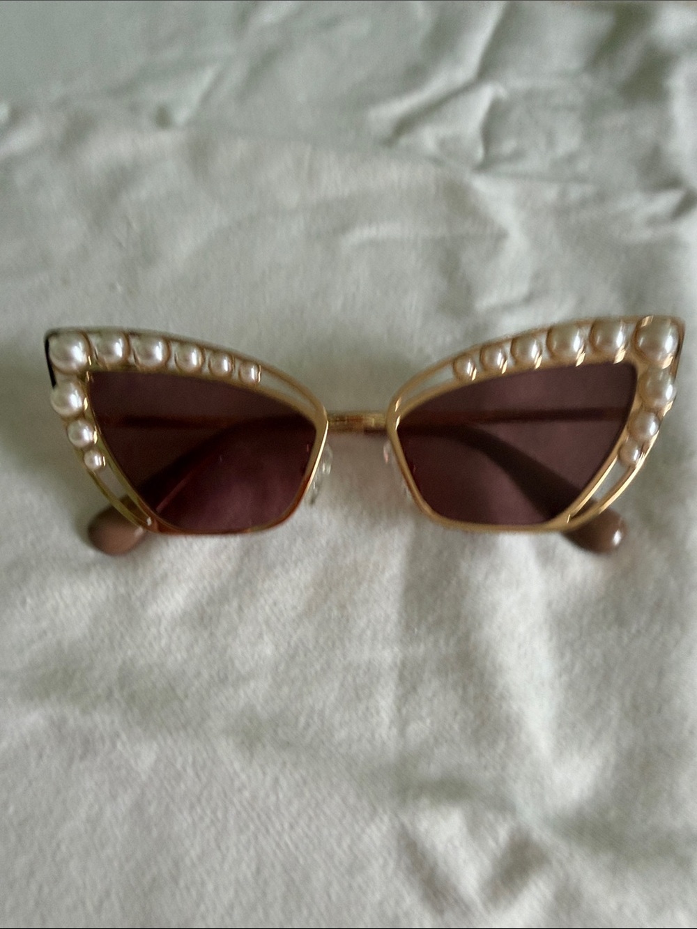 Lele Sadoughi Elton Cat Eye Sunglasses - Picture 3 of 6
